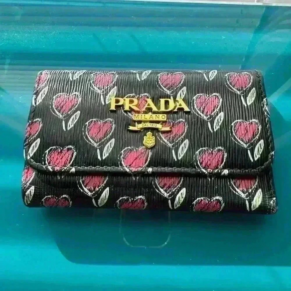 Prada key holder limited edition - Picture 1 of 5